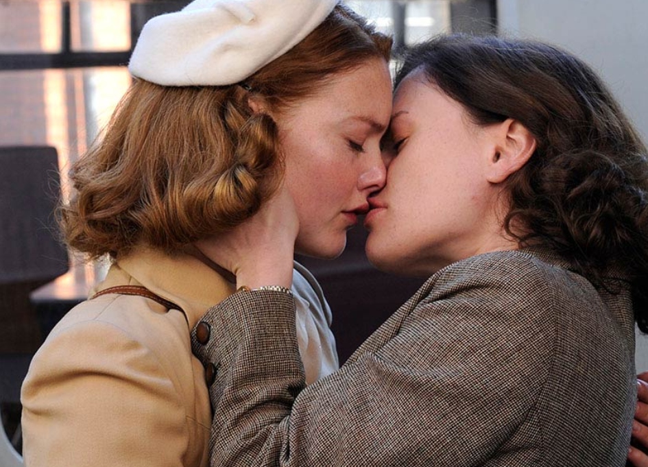 tell-it-to-the-bees-anna-paquin-holiday-grainger